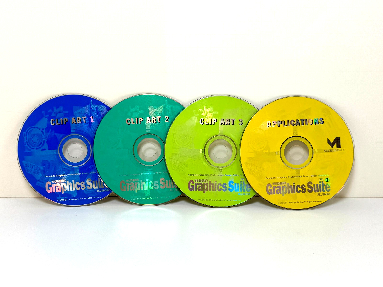 Micrografx Graphics Suite SE2 With Clip Art Discs | SEE DESCRIPTION