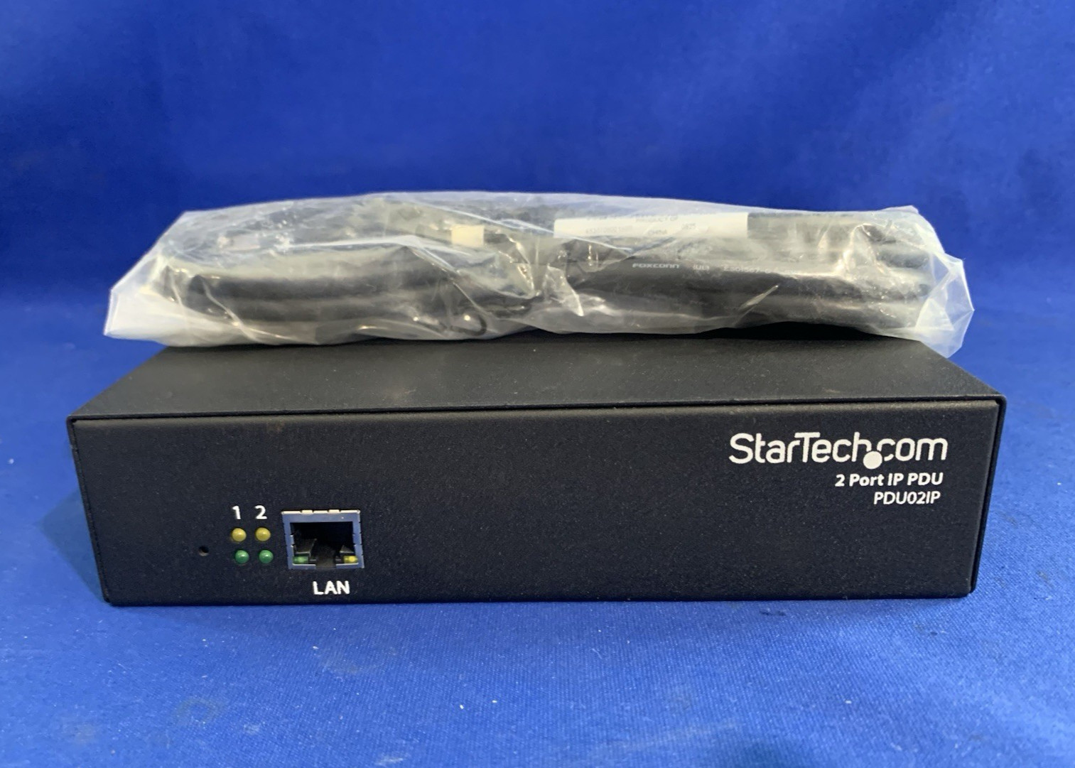 StarTech PDU02IP 2-Port PDU Single-Phase Remotely Managed Switched IP Unit