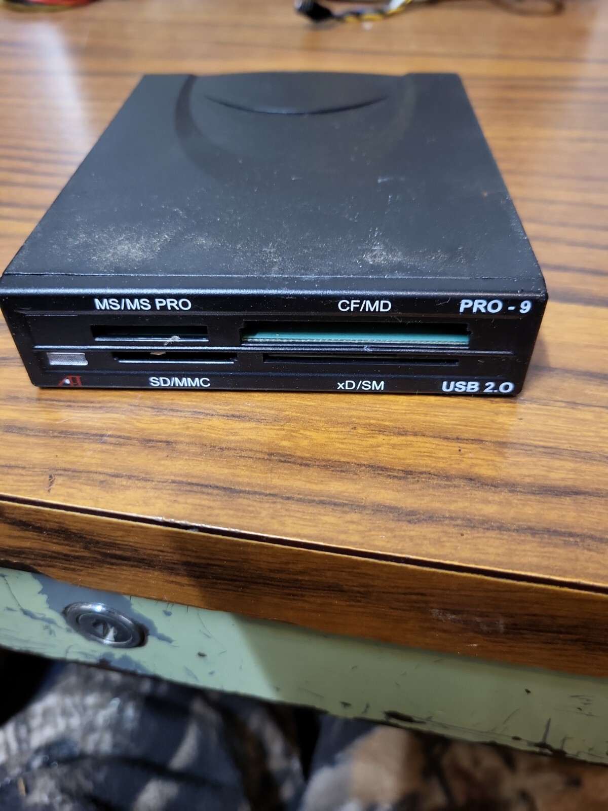  PRO-9 BLACK USB 2.0 Internal/ External Card Reader