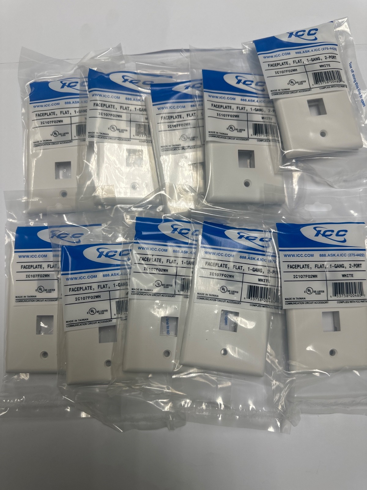 IC107F02WH ICC  2-Port Faceplate, White with Screws  Lot of 10