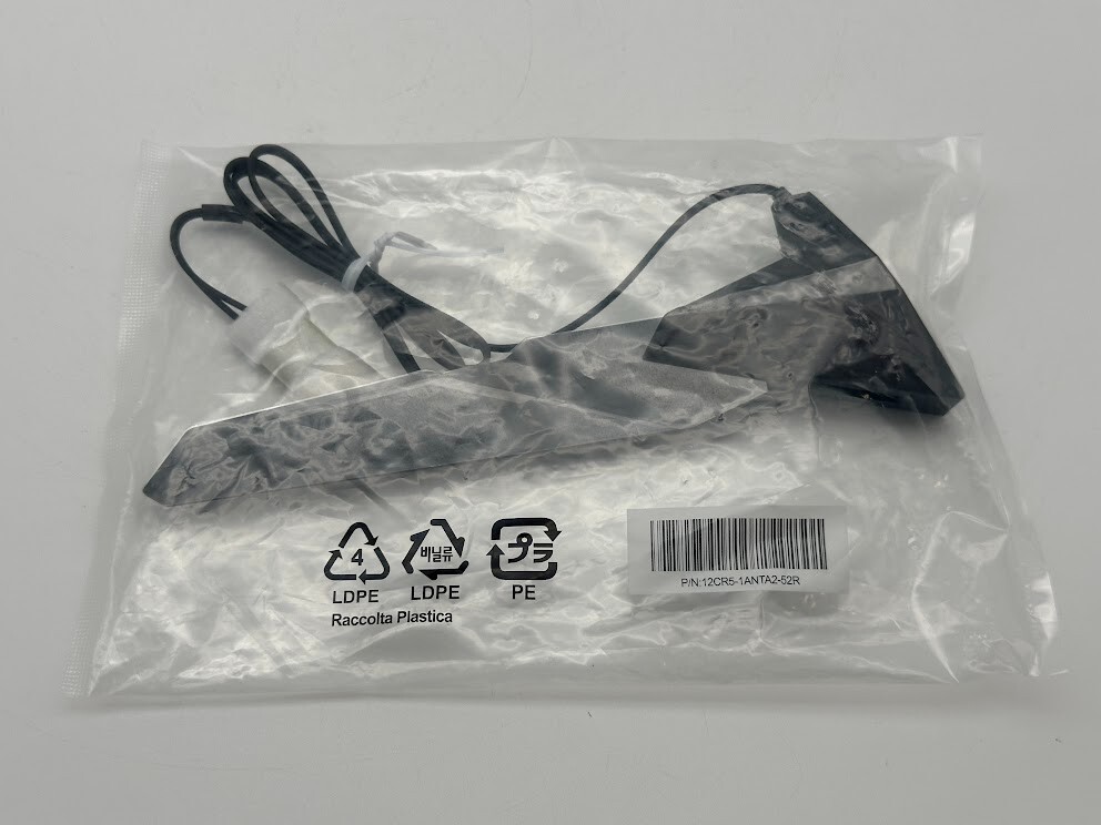 Original GIGABYTE WiFi Antenna - Black- 12CR5-1ANTA2-52R