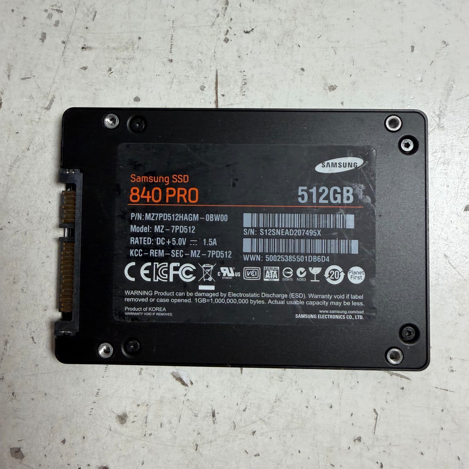 Samsung 840 PRO MZ-7PD512 Black 512GB 2.5" SATA III Internal Solid State Drive