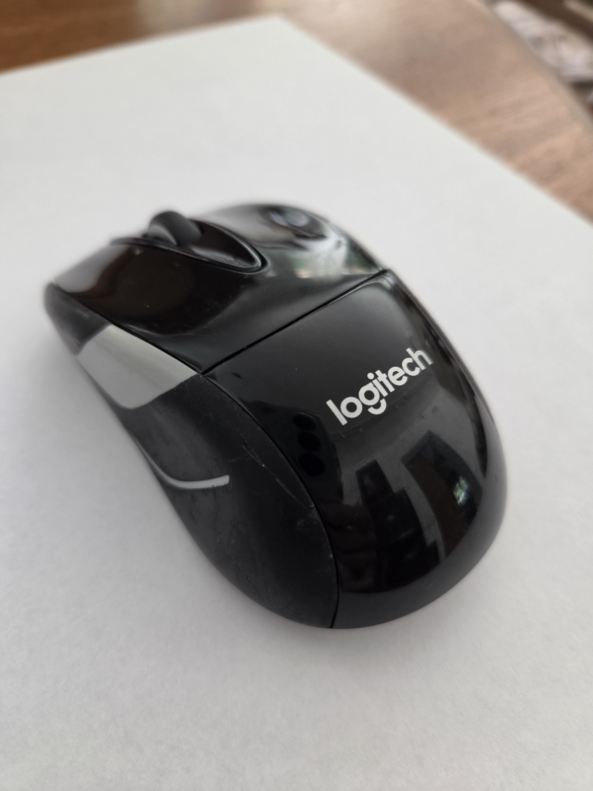Logitech M525 (810-002538) Wireless Mouse Black Silver