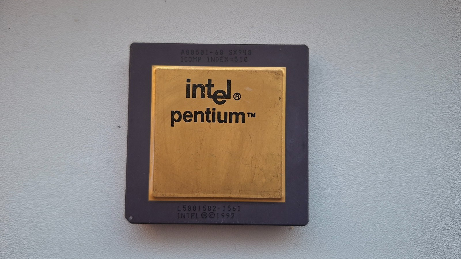 Intel Pentium 60 A80501-60 SX948 no FDIV bug vintage CPU GOLD