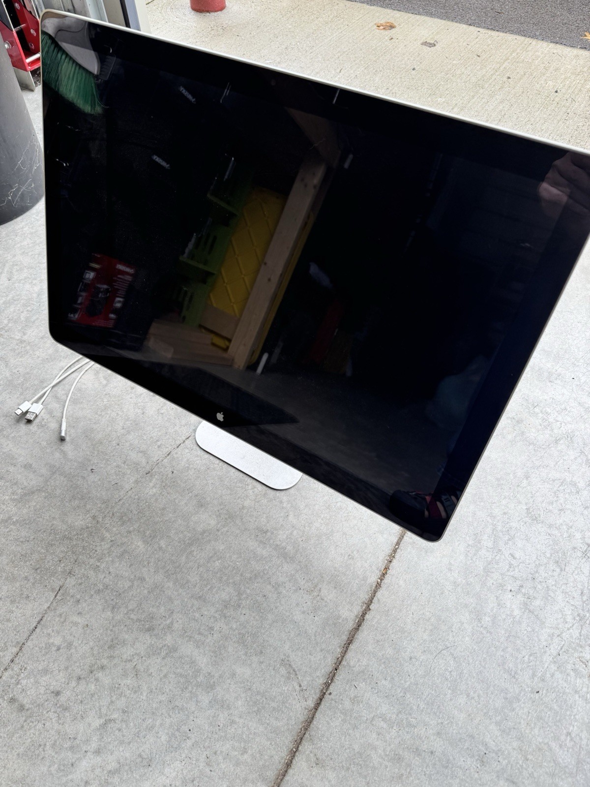 Apple 24" LED Cinema Display Monitor A1267 MB382LL/A Mac Widescreen Tested USED