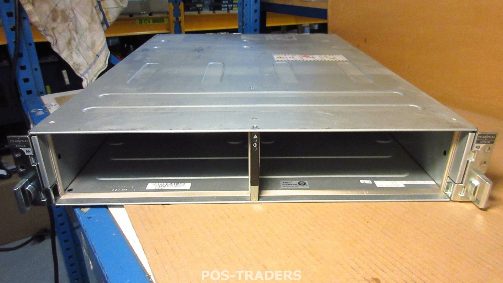 EMC TRPE VNX5300 Expansion Array 100-563-109 - EXCLUDING MODULES & POWER SUPPLY