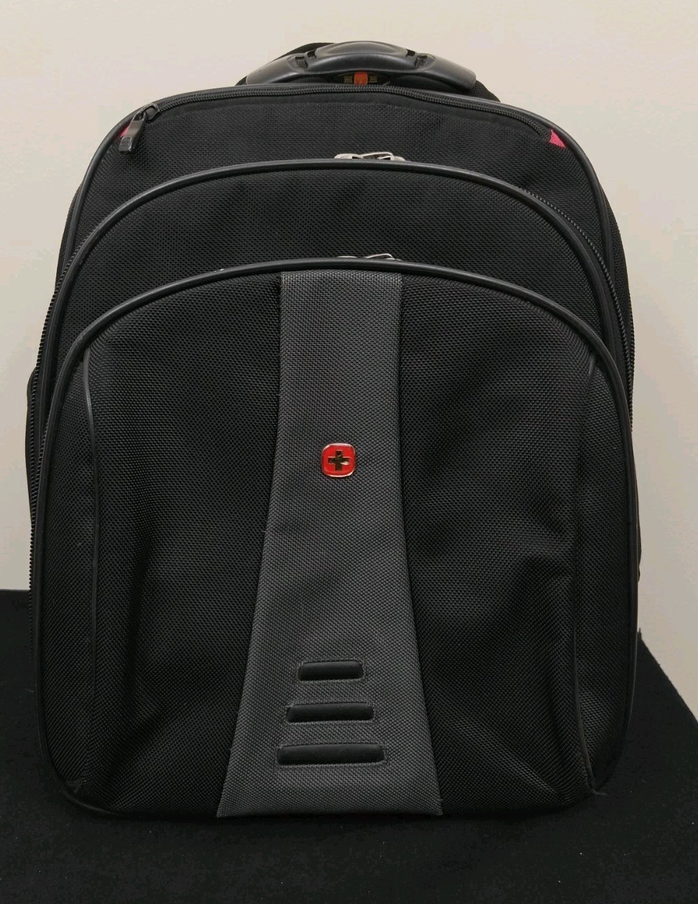 WENGER - Backpack / Laptop, 17",  Maker of Swiss Army Knife, Used, VG++G20