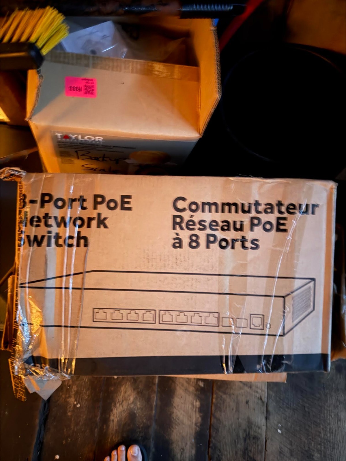 Pronto Networks 8 Port PoE  Network Switch Toast Compatible