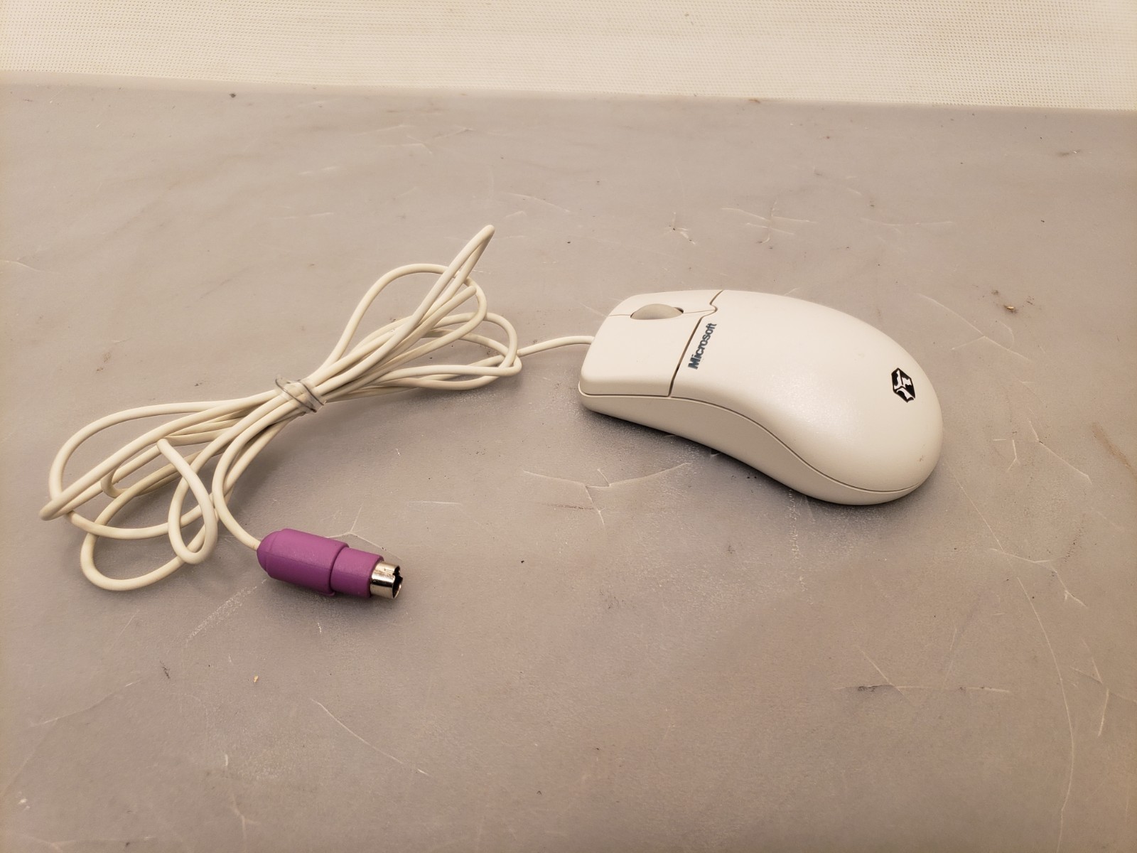 Microsoft IntelliMouse 1.2A Gateway Cow Box PS/2 Wired Mouse White X04-72168 OEM