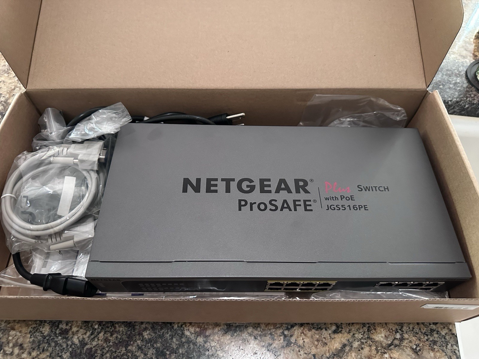 NETGEAR JGS516PE-100NAS ProSAFE Plus 16-Ports Rack Mountable Ethernet Switch