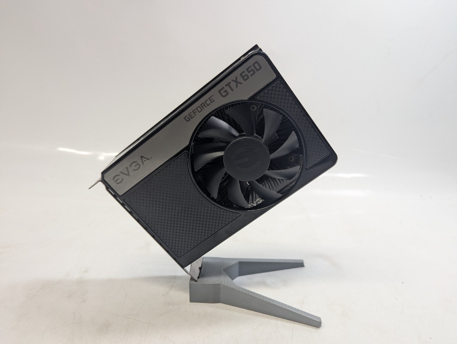EVGA NVIDIA GeForce GTX 650 SC 2 GB GDDR5 PCI Express 3.0 x16 Video Card