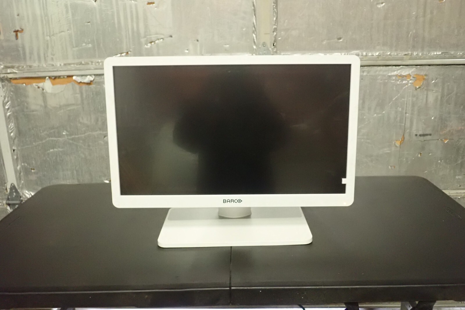 Barco MDRC-2222 22" 2MP Color Clinical LCD Monitor Display