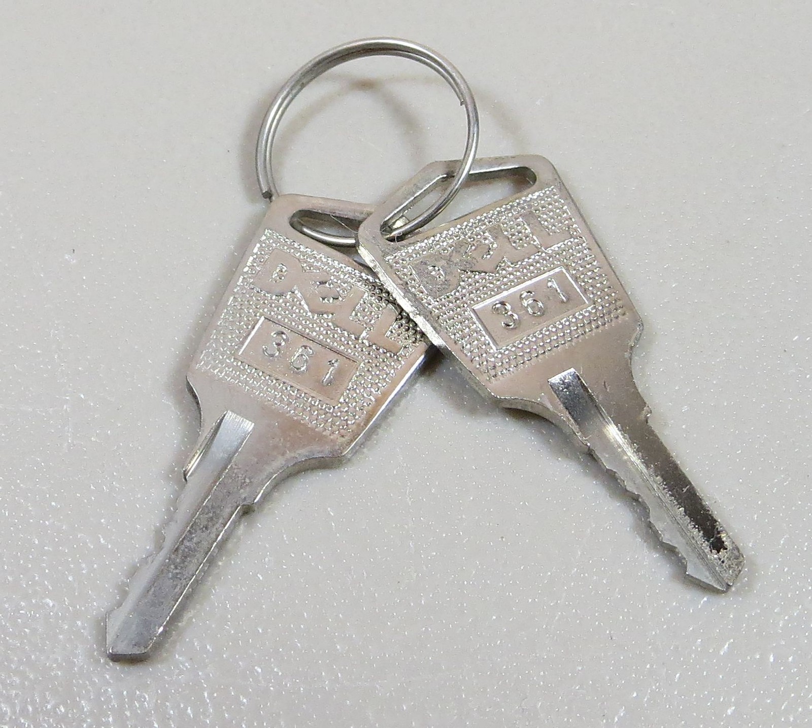 Dell Poweredge Pair of Keys 361 #361 For Faceplate Front Bezel Cover Lock Used