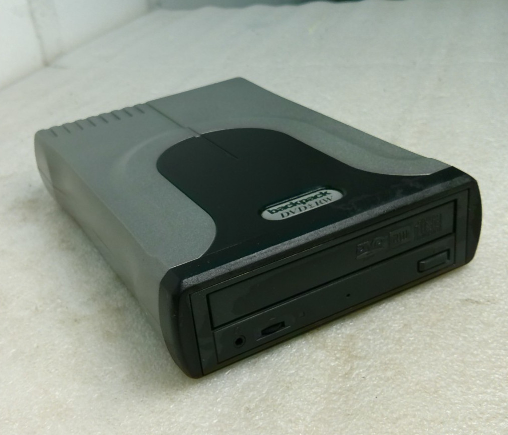 MicroSolutions 224011 Backpack Portable External CD/DVD Rewriter