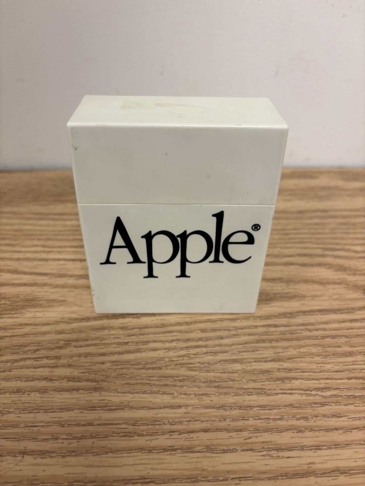 Vintage Apple 3.5 in Floppy Disk Holder Plastic Case Box Macintosh With Disks