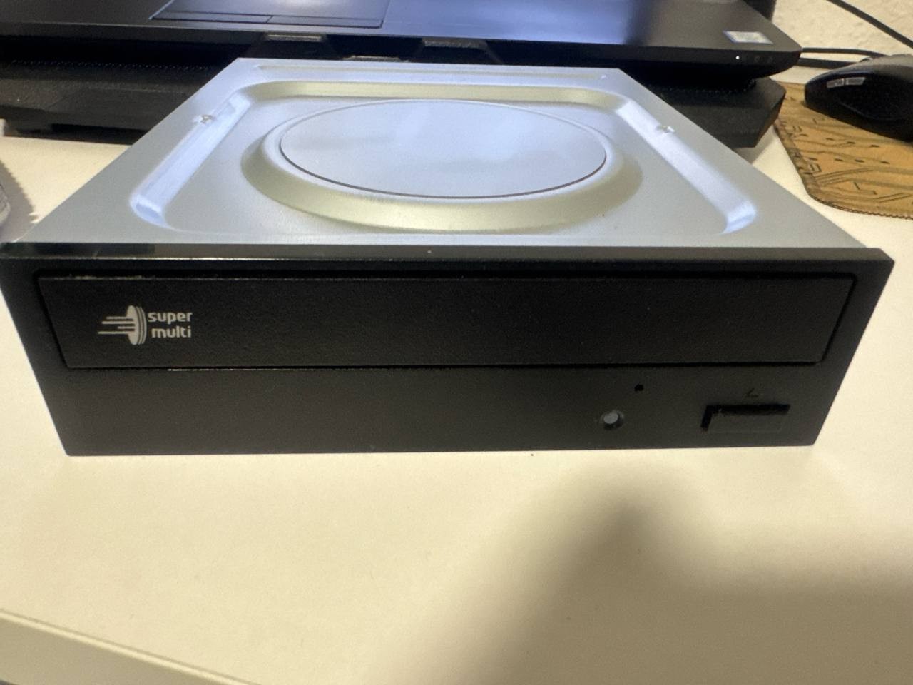 LG GH22NS50 DVD±RW Burner SATA Black - Tested, Fully Working