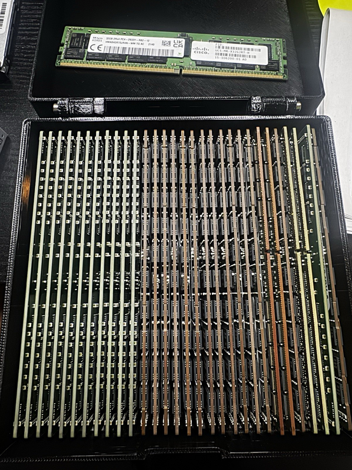 43 x 32GB DDR4 ECC Server RAM 1.376TB Samsung Hynix Micron Bulk Lot