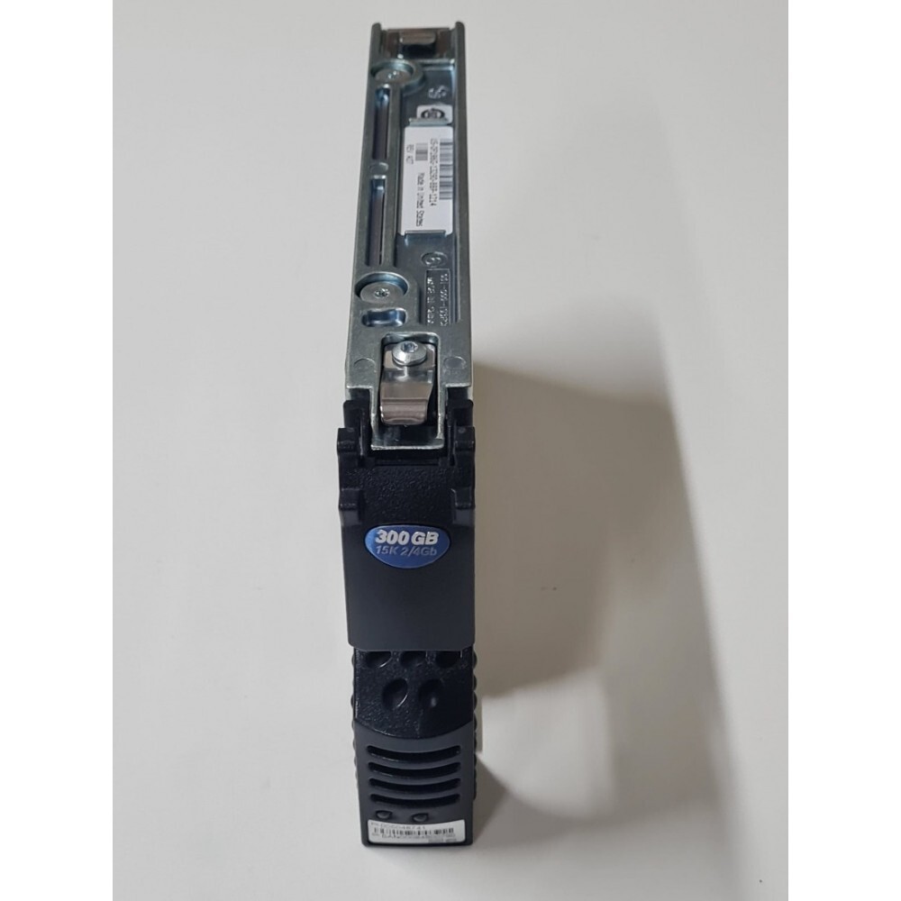 Hitachi Ultrastar 300GB 15K 3.5" Server EMC Fibre Hard Drive HUS153030VLF4E0