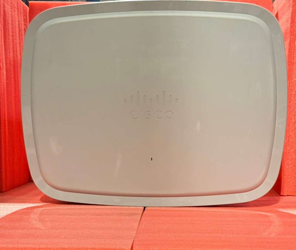 CISCO  C9130AXE-B   C-ANT9104/C9130AXE-STA 2.4 / 5 GHZ STADIUM ANTENNA