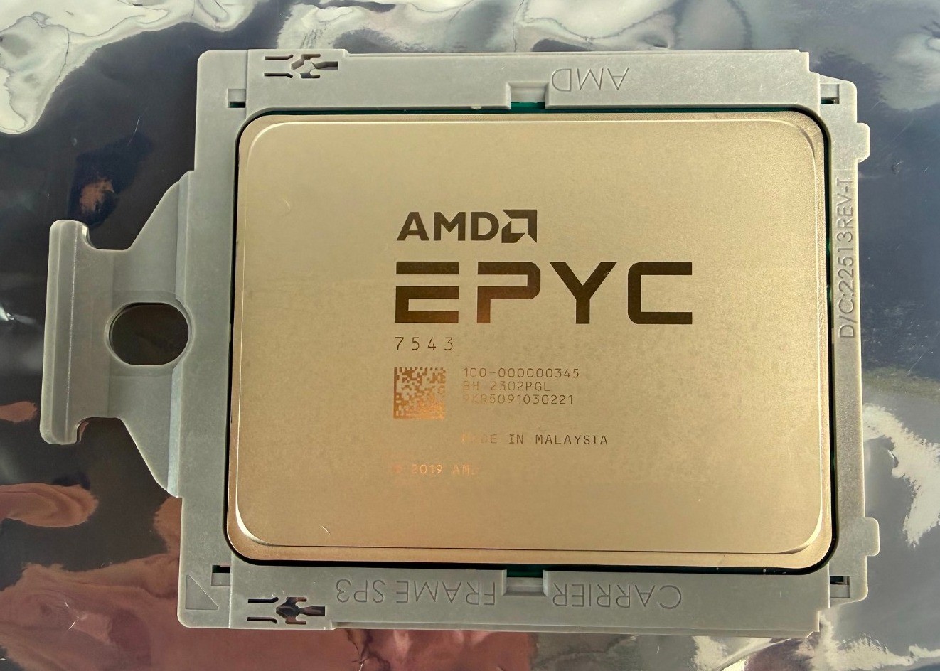 AMD EPYC 7543 32-Core 2.8GHz 256MB CPU 100-000000345 SP3 Server - DELL LOCKED