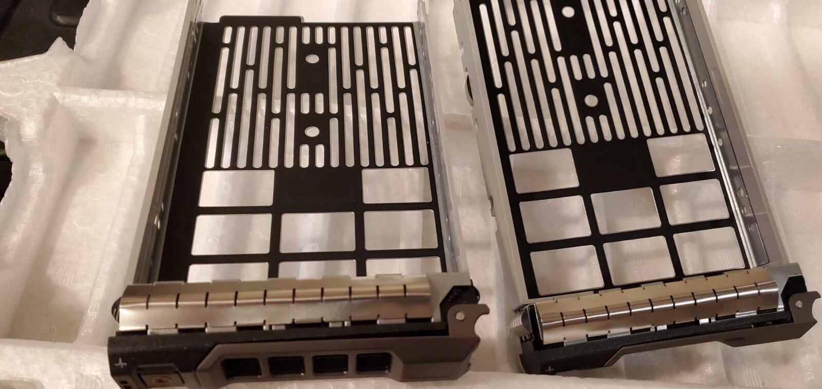 3 Pack of DELL POWEREDGE 11G, 12G, 13G 3.5 SAS/SATA DISK TRAY DRIVE CADDY