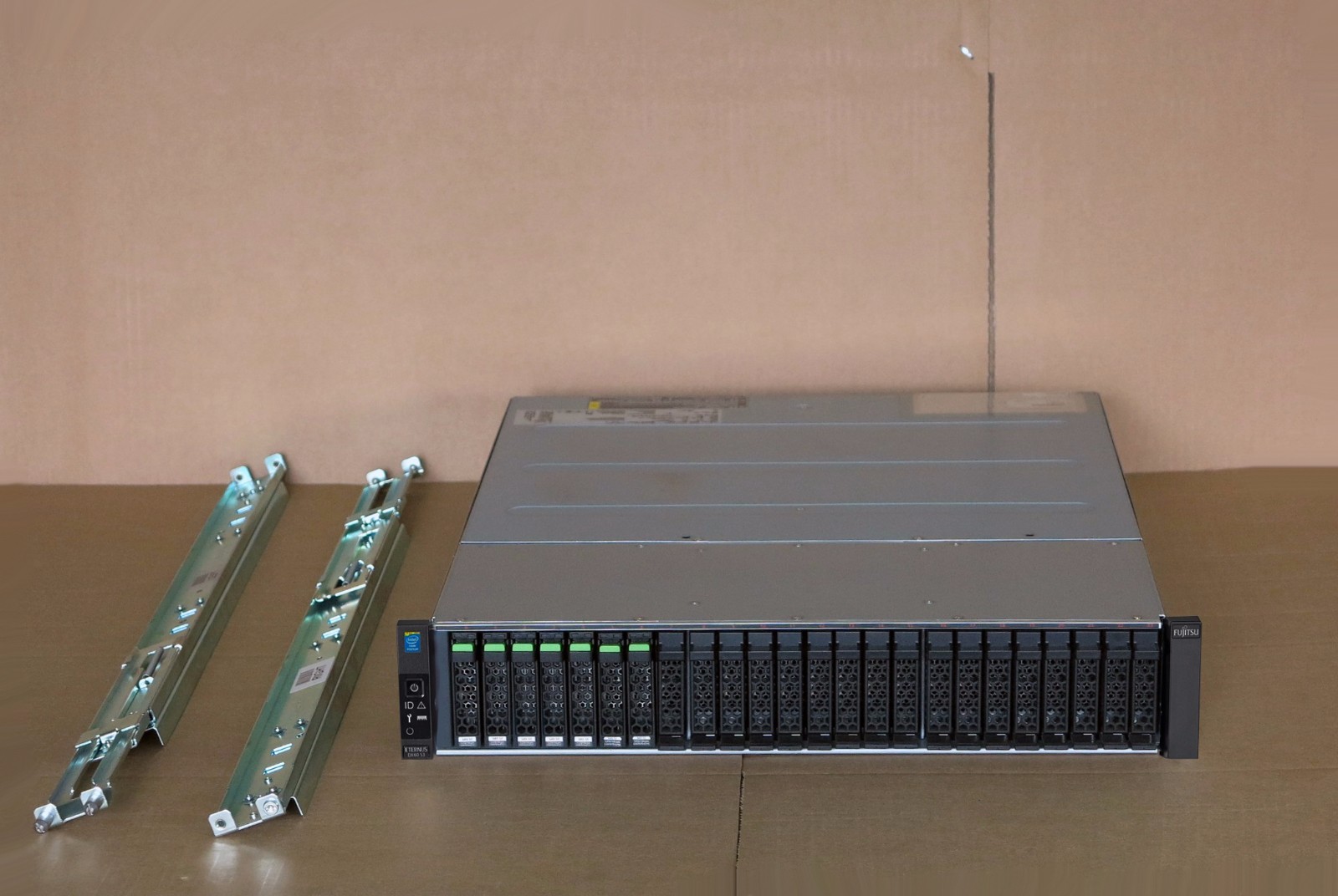 Fujitsu Eternus DX60 S3 24 Bay 10GB Dual Cont iSCSI 7 x 1.2Tb 10K Storage System