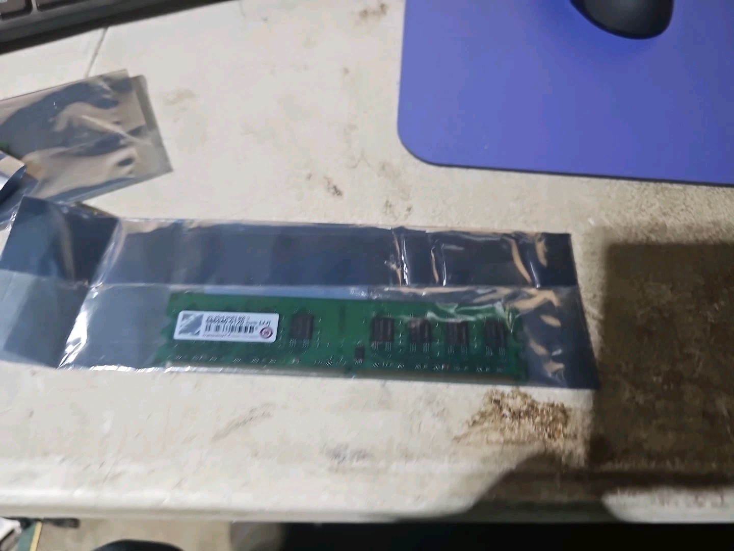 New Transcend 686940 PC2-6400 2GB DDR2 800MHz Unbuffered DIMM Memory #s16