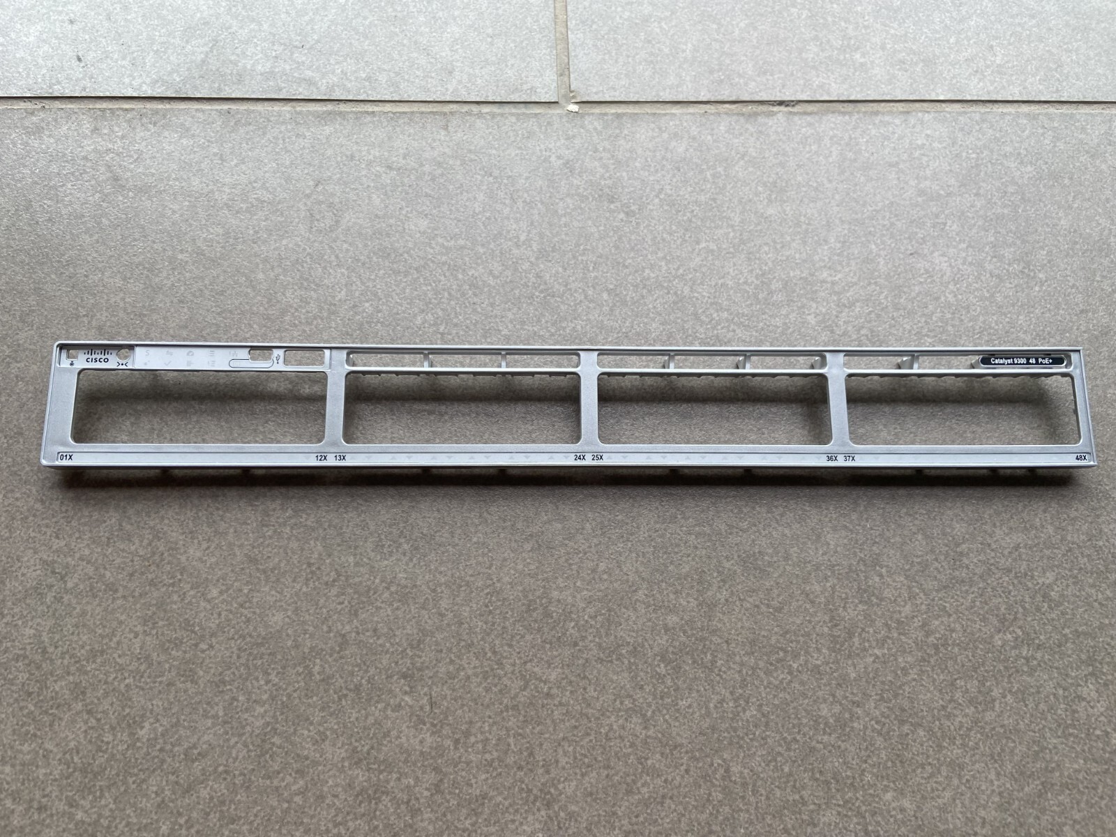 Cisco Catalyst C9300-48P-A C9300-48P-E Faceplate for Replacement