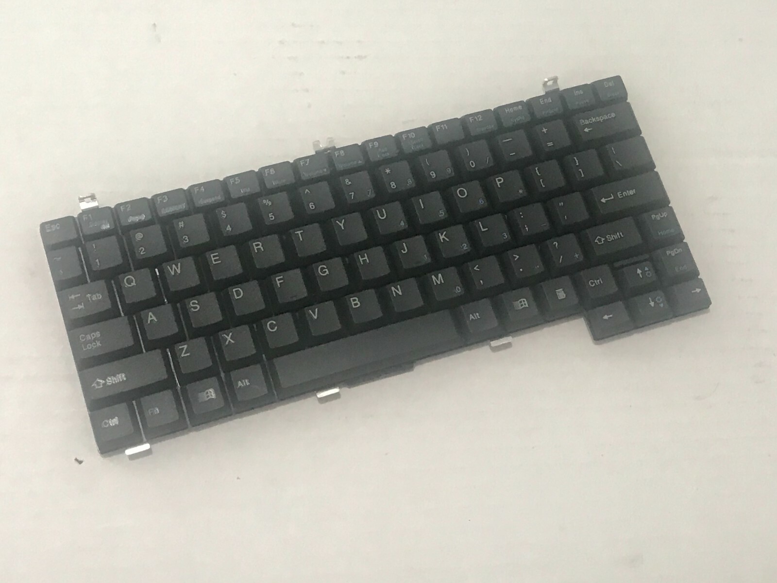 NEW OPEN BOX GATEWAY SOLO 2000, 2200 US BLACK KEYBOARD, 7000375