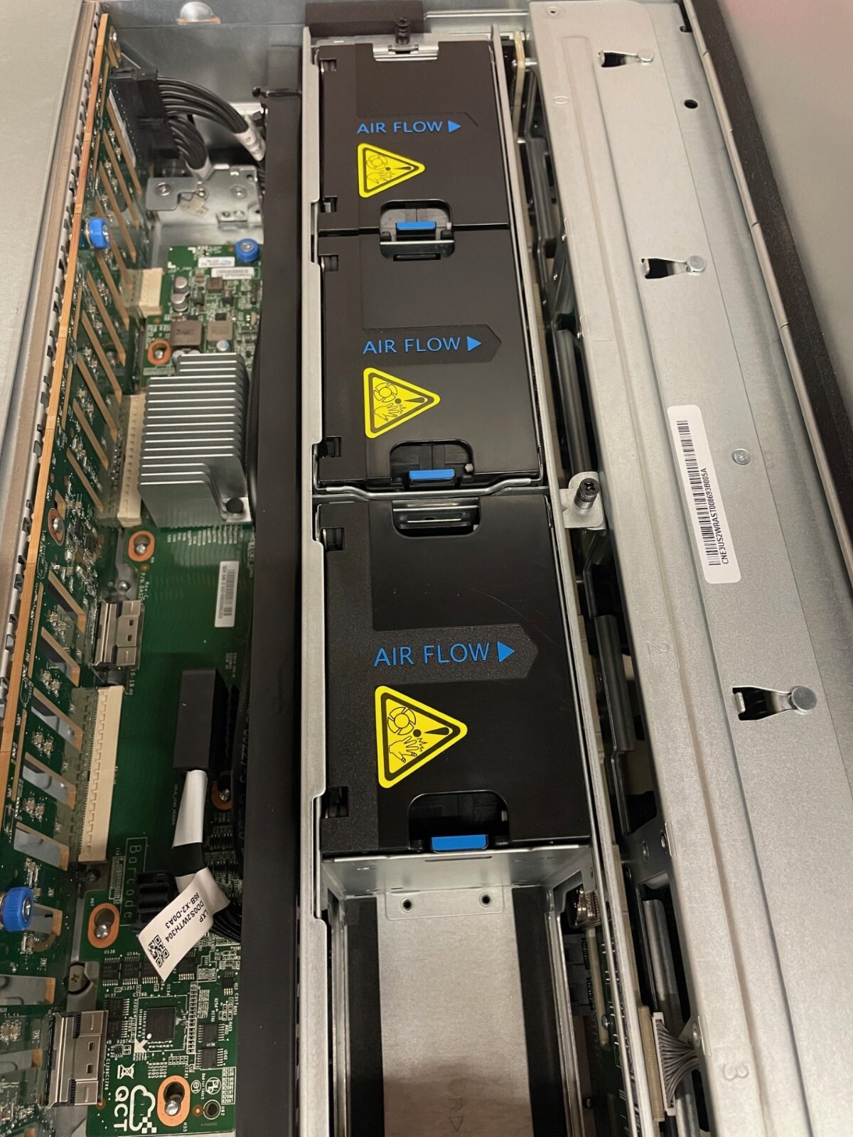 NVIDIA DGX-1  FAN LISTING IS FOR 1 FAN PULLED FROM NVIDIA DGX-1