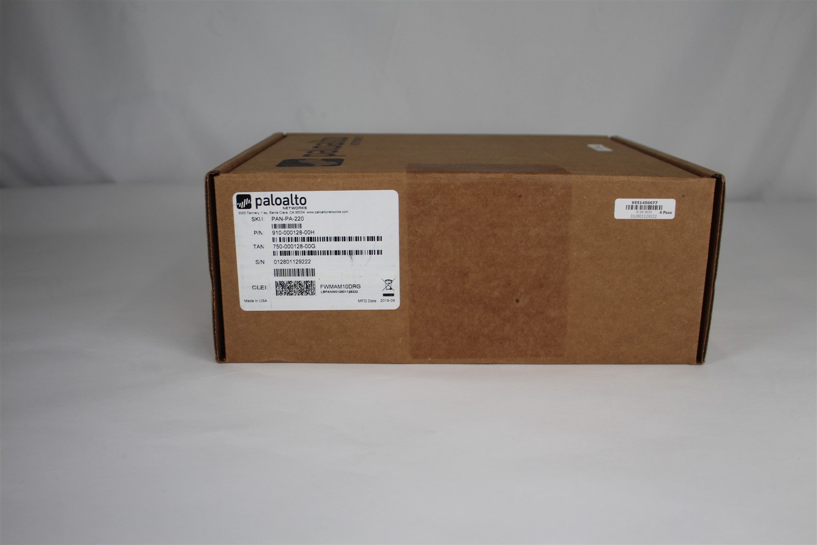 Sealed Palo Alto PA-220 Network Security Appliance Firewall 910-000128-00K