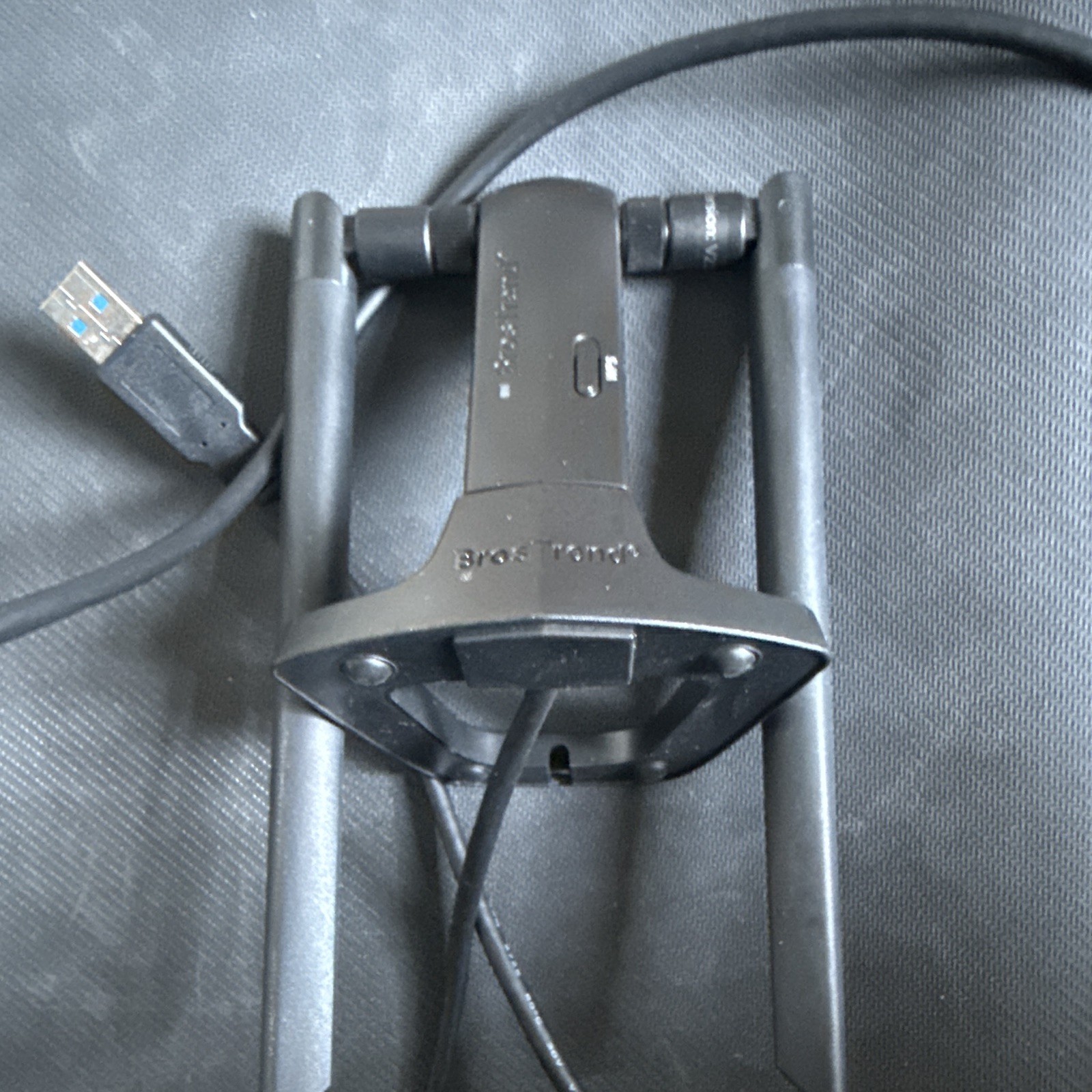 BrosTrend AC3 AC1200 Dual-Band USB 3.0 Wi-Fi Adapter Dual Antenna Black