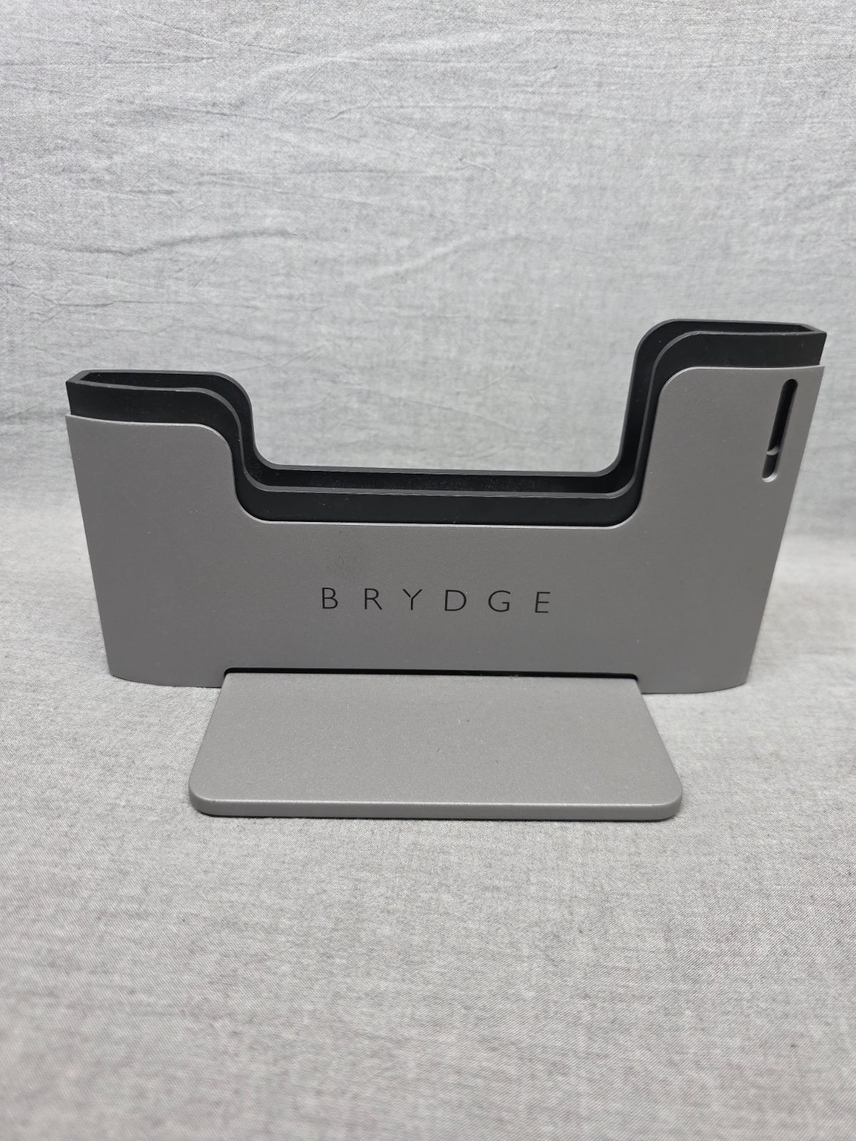 Brydge BRY13MBP Vertical Docking Station Silver for 13-inch Apple MacBook Pro