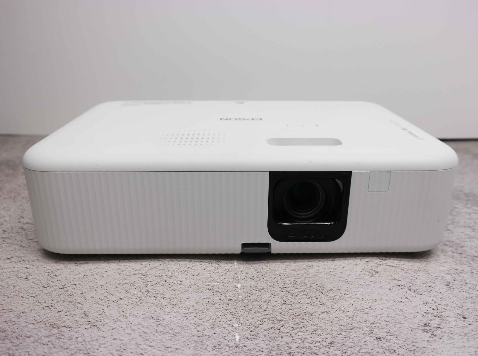 Epson EpiqVision Flex CO-FH02 Full HD 1080p Smart Portable Projector BROKEN