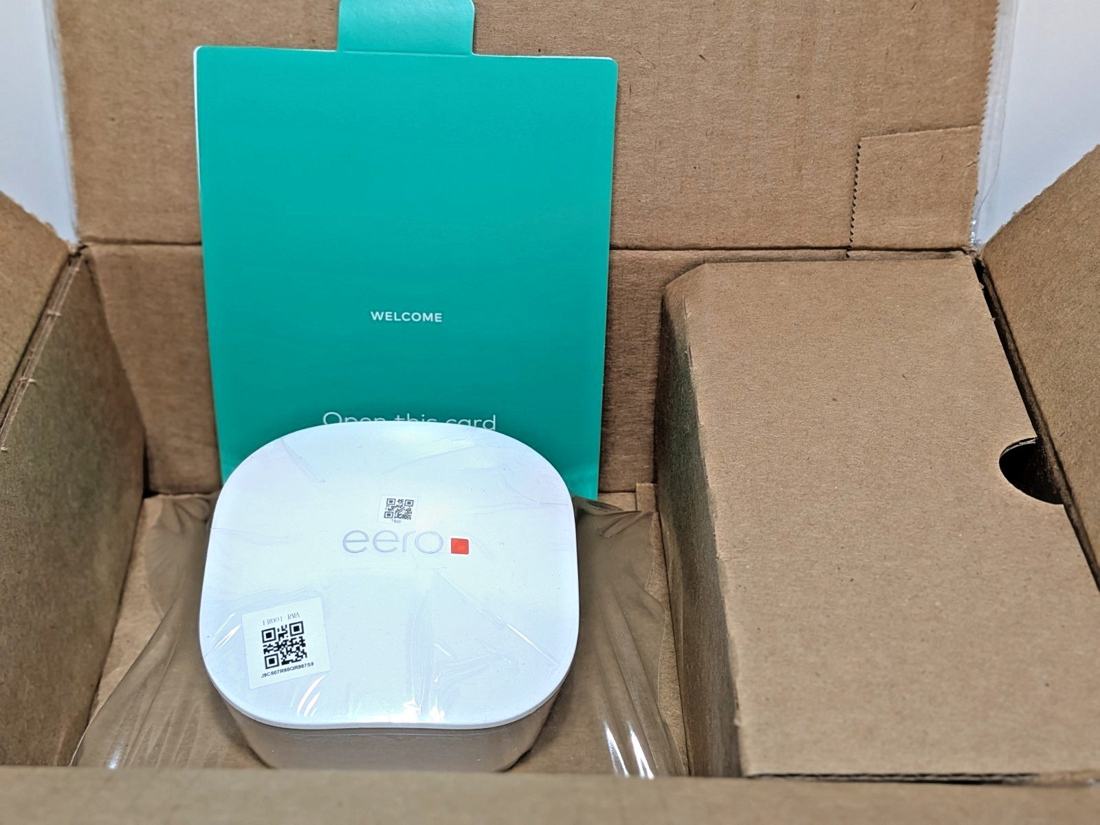 Amazon eero Mesh Wi-Fi Router / Extender Model J010111-CR | New Open Box