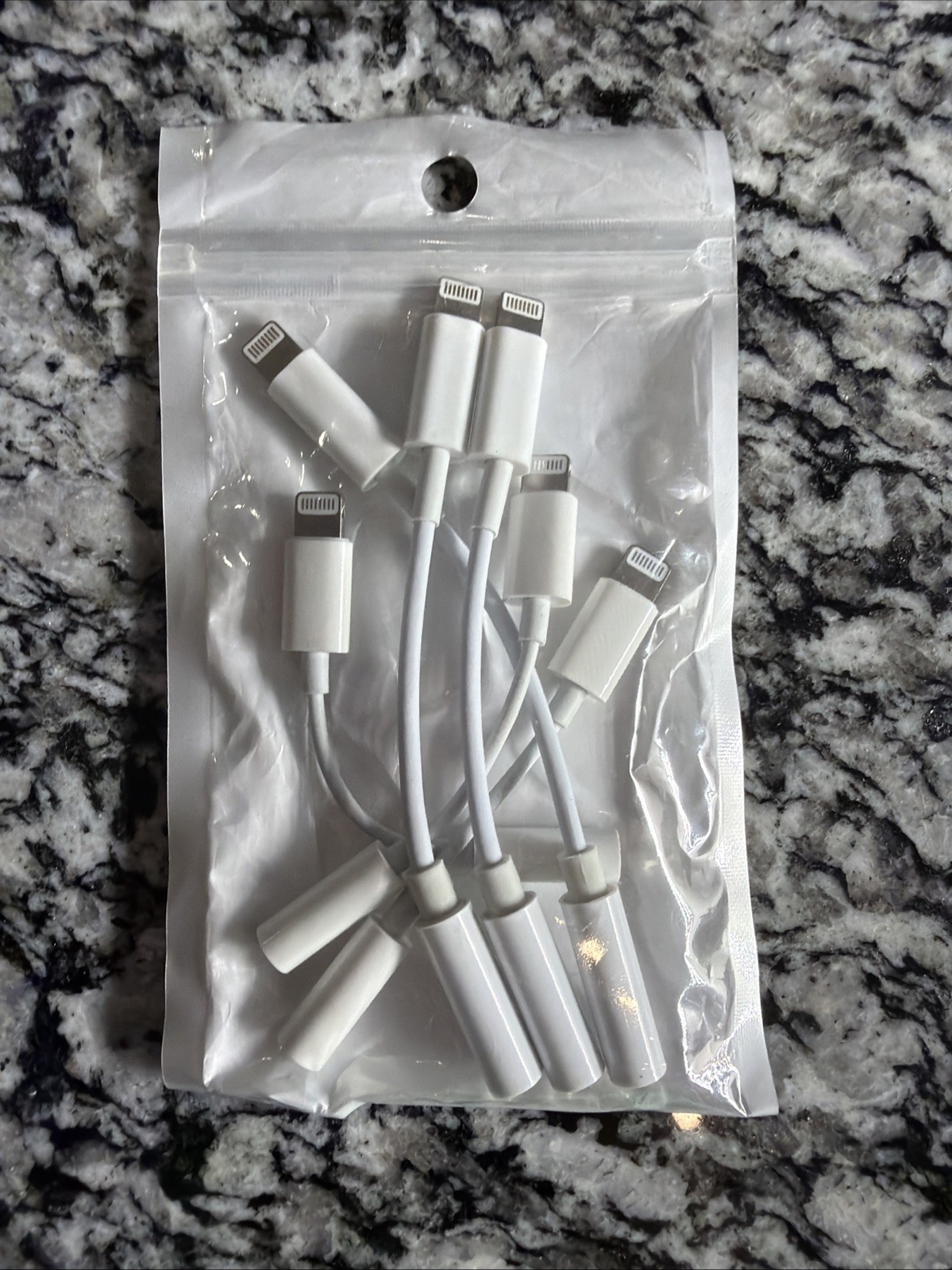 [Apple MFi Certified] 6 Pack Lightning to 3.5 mm Headphone Jack White
