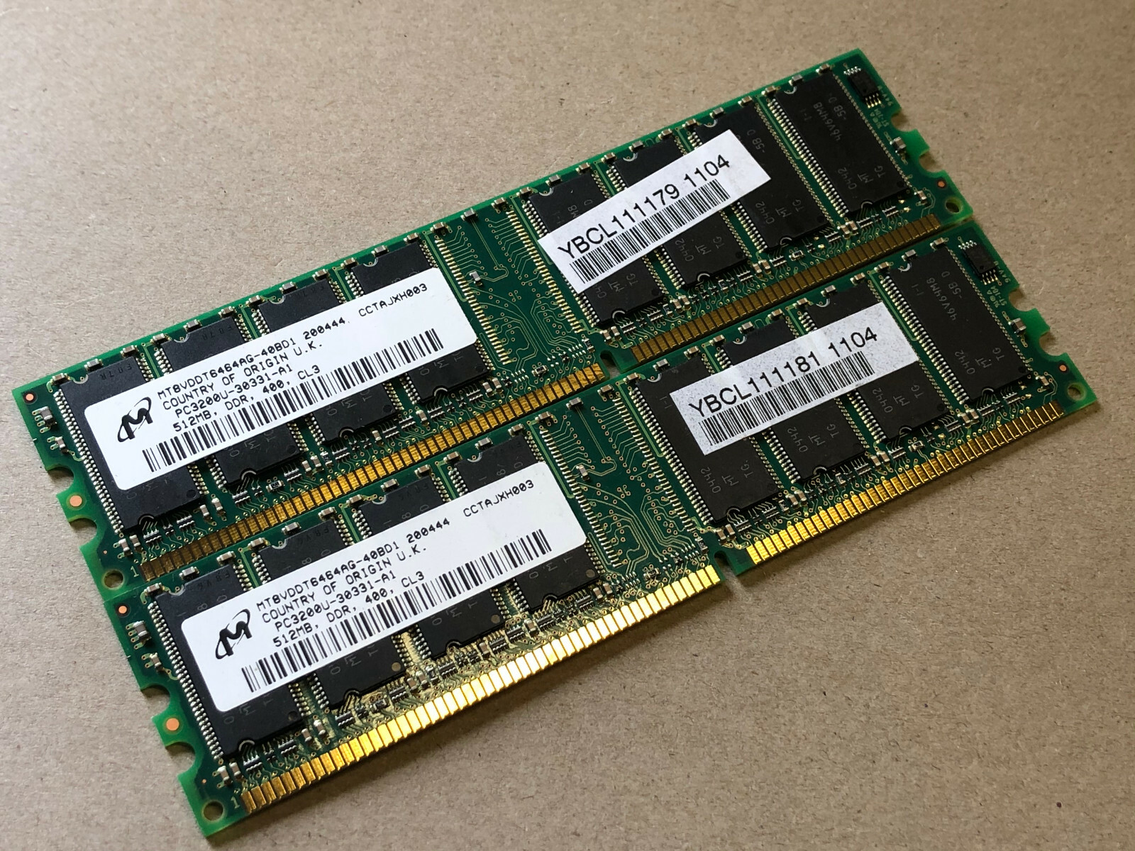 LOT 2 x Micron MT8VDDT6464AG-40BD1 512MB DDR YBCL111 Ram/Memory
