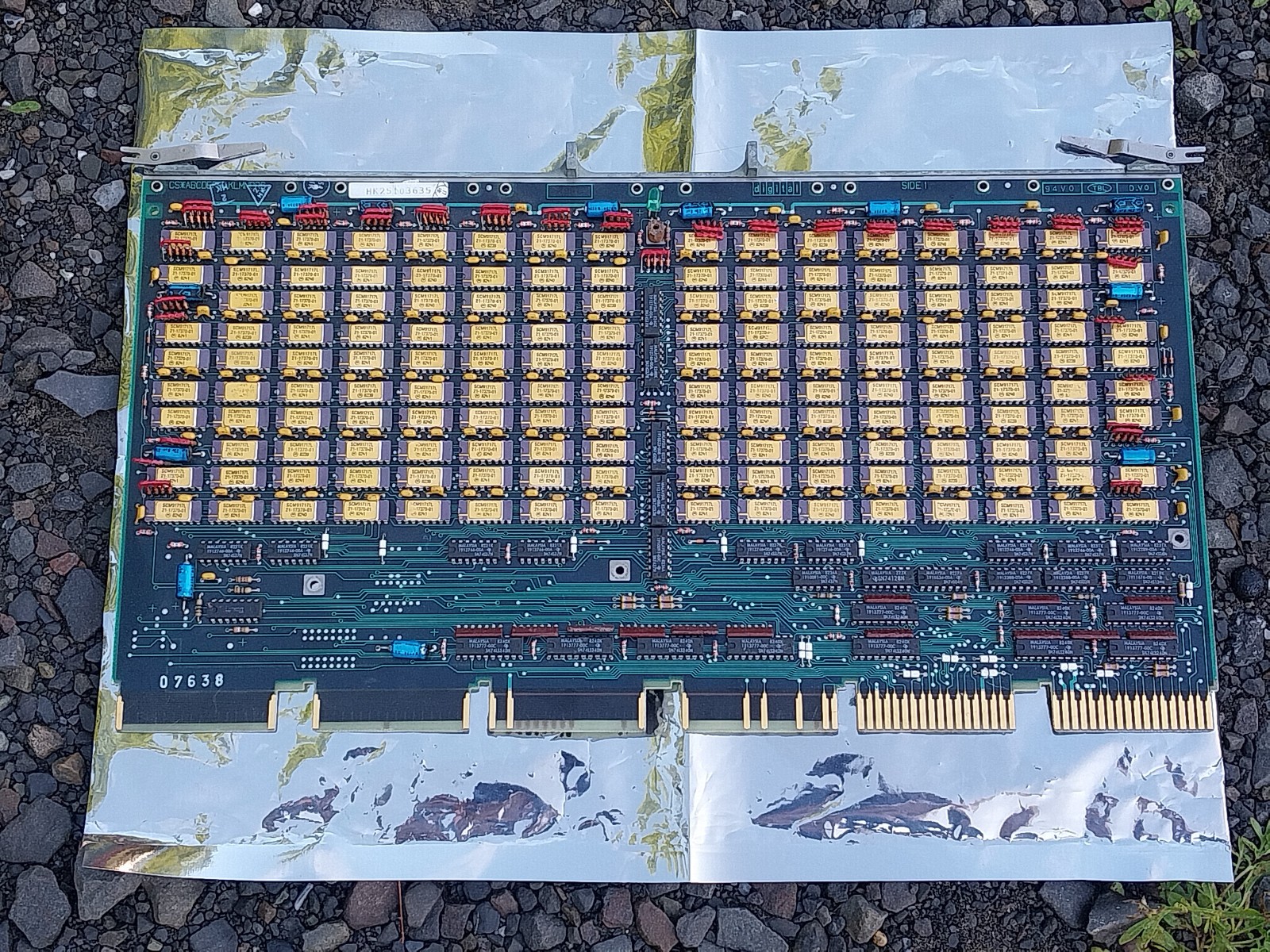 Nice DEC Digital M8728 Gold IC PDP-11 RAM Memory / Old Vintage MinicComputer