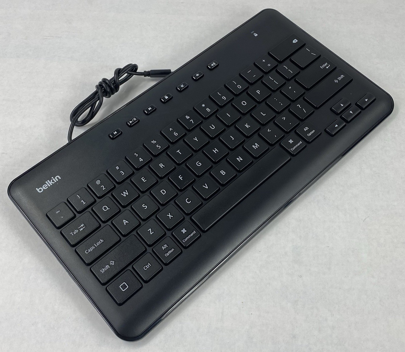 Belkin B2B124 Wired Keyboard for iPad w/ Lightning Connector Tested (Lot of 10)