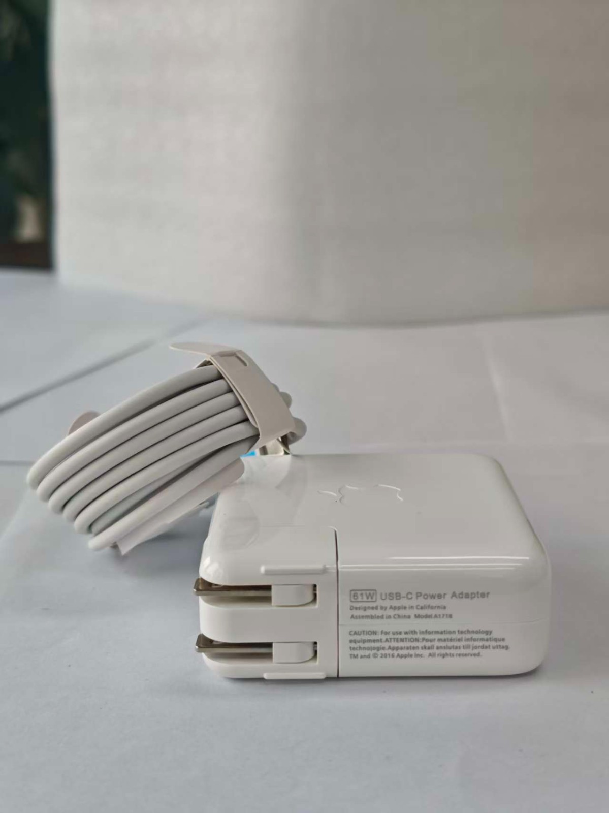 Genuine OEM 61W USB-C Apple Power Adapter Charger MacBook/Air/Pro13 14 15 16 New