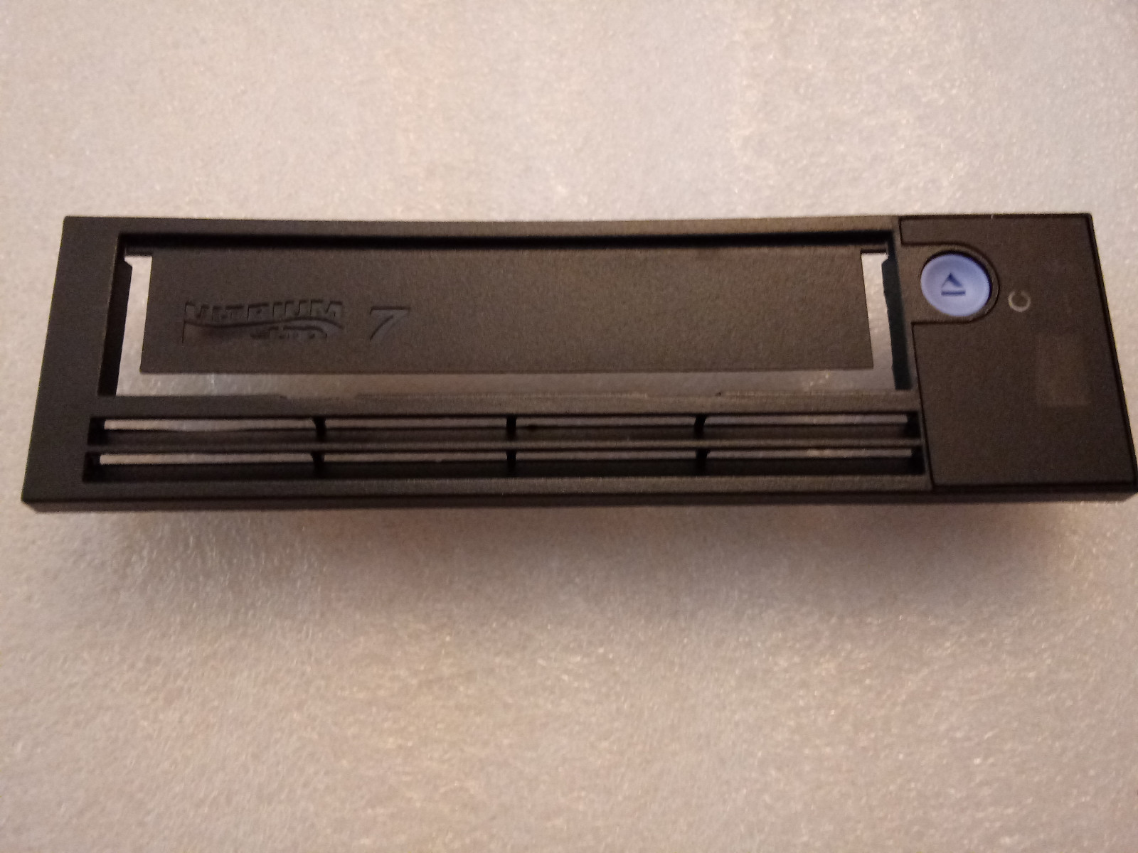 Front Bezel Face Plate for IBM LTO7 V2 Internal HH 38L7460 8441-7226 LTO-7