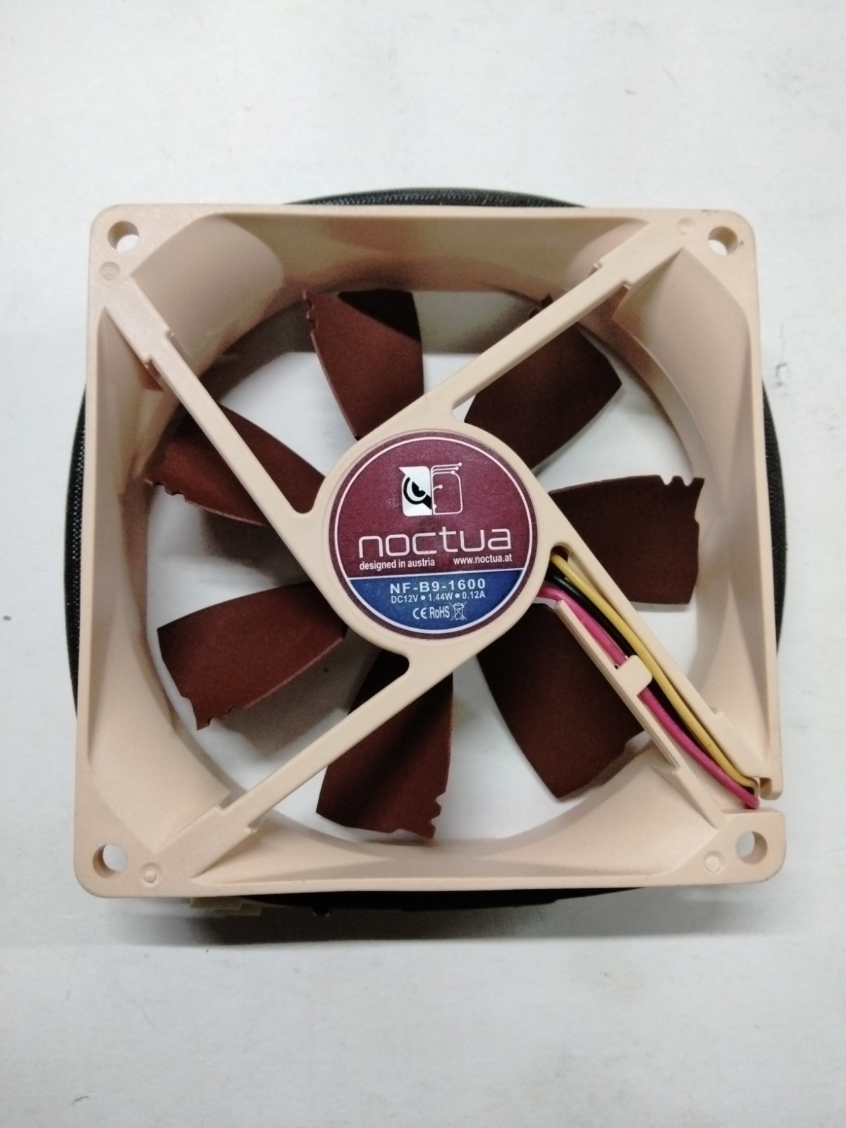 Noctua NF-B9-1600 Premium Quiet PC Case Fan (3-Pin 92mm)