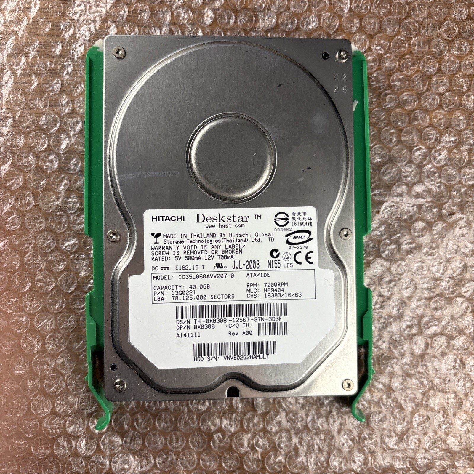 Hitachi Deskstar IC35L060AVV207-0 IDE 40GB 07N9673 19K1568 Hard Disk Drive