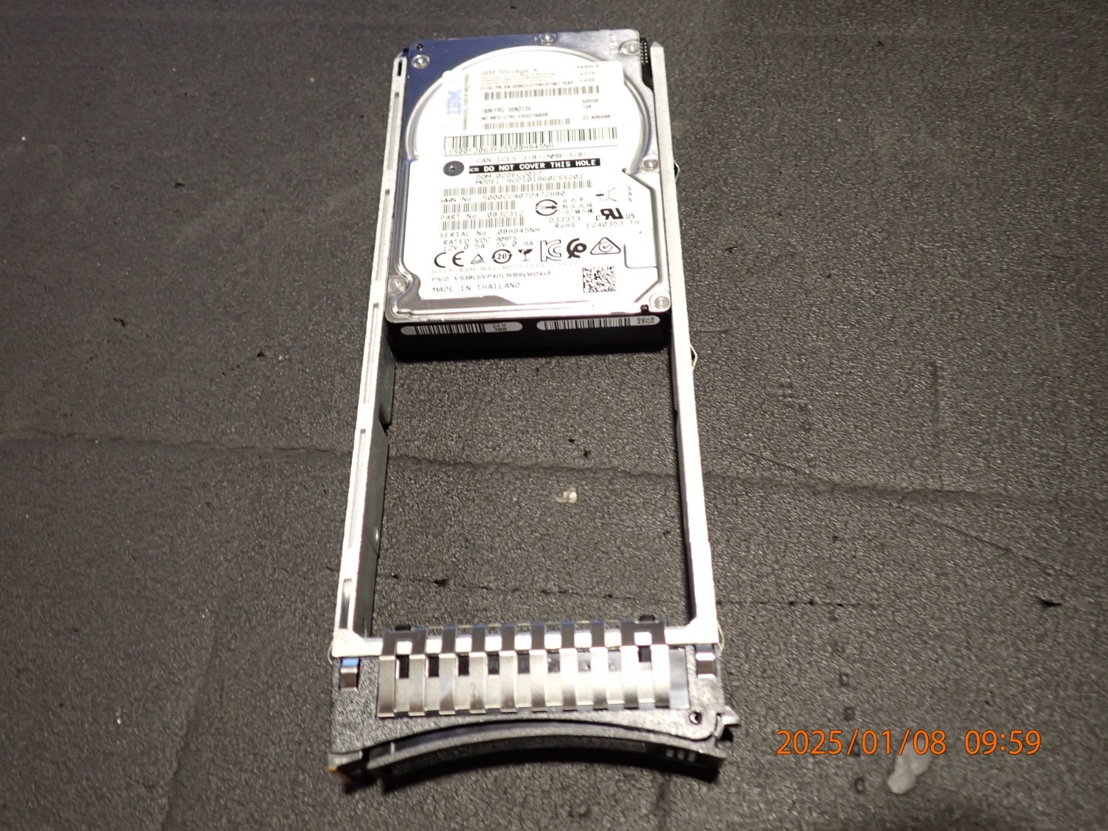 IBM 00ND126 00ND127 600GB 10K RPM 2.5" SAS HUC101860CSS201 6Gbps SFF SED HDD