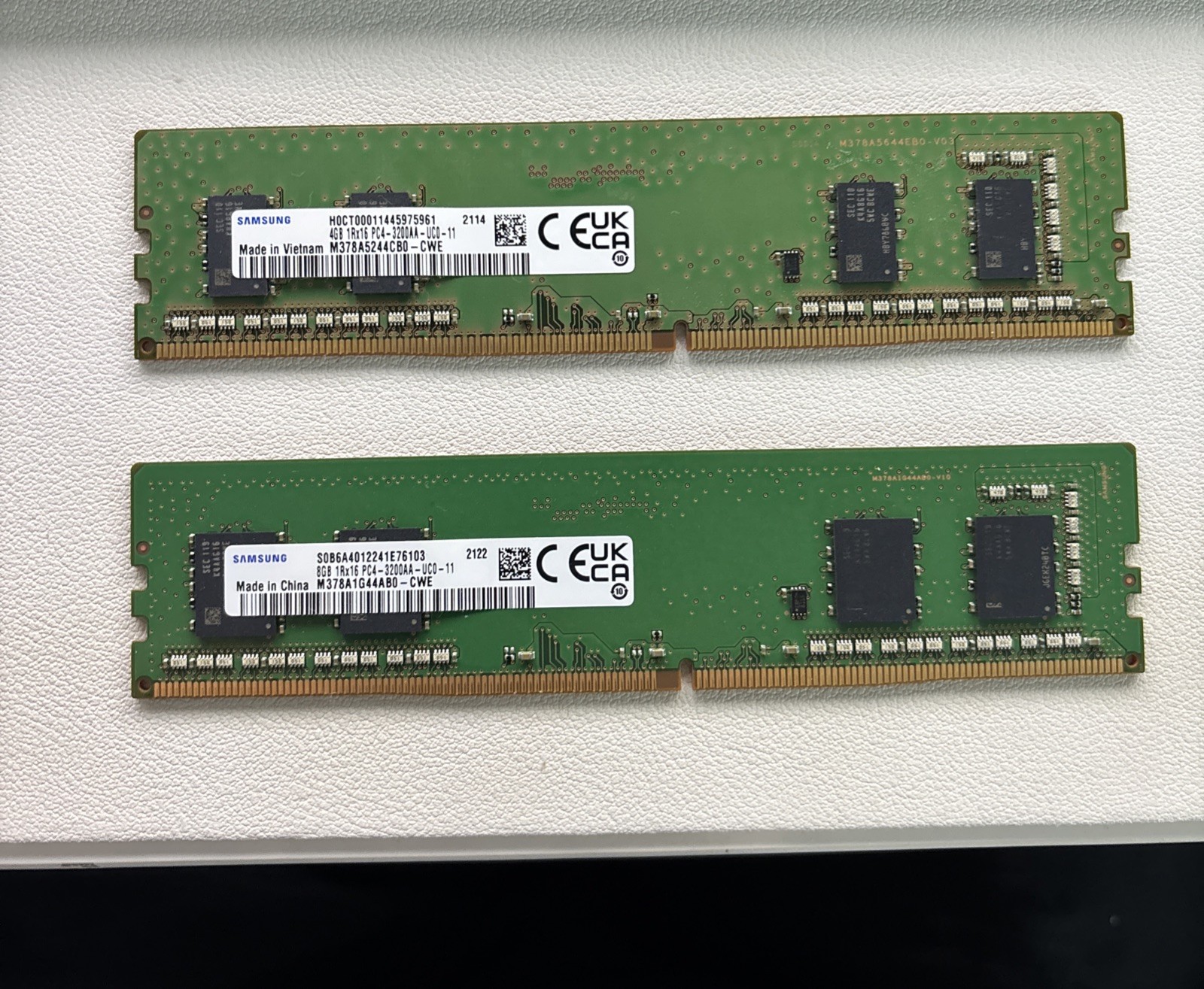 12 GB (1-8gb, 1-4gb) Samsung 1Rx16 PC4-3200AA UDIMM For Desktop Memory, Tested