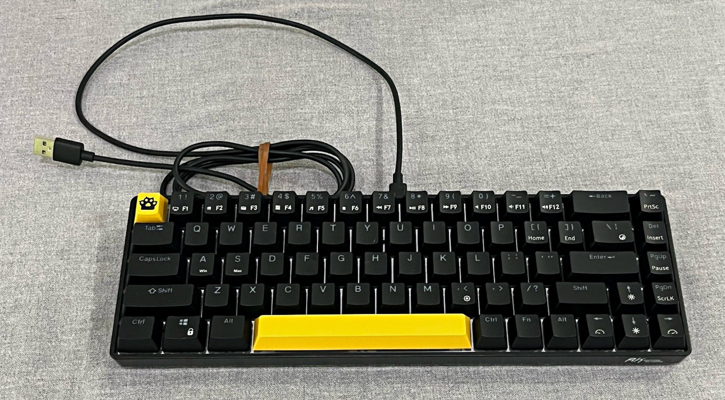 Royal Kludge RK68 Mechanical Wired USB Keyboard English QWERTY Black/Yellow