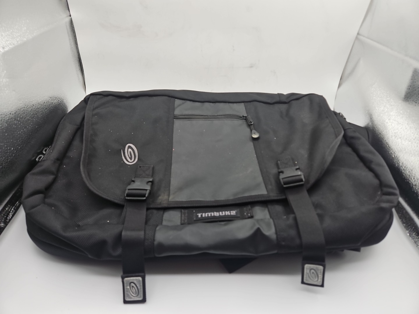 Timbuk2 Breakout Convertible 3-in-1 Messenger Bag Black. Lots Of Space For Stora