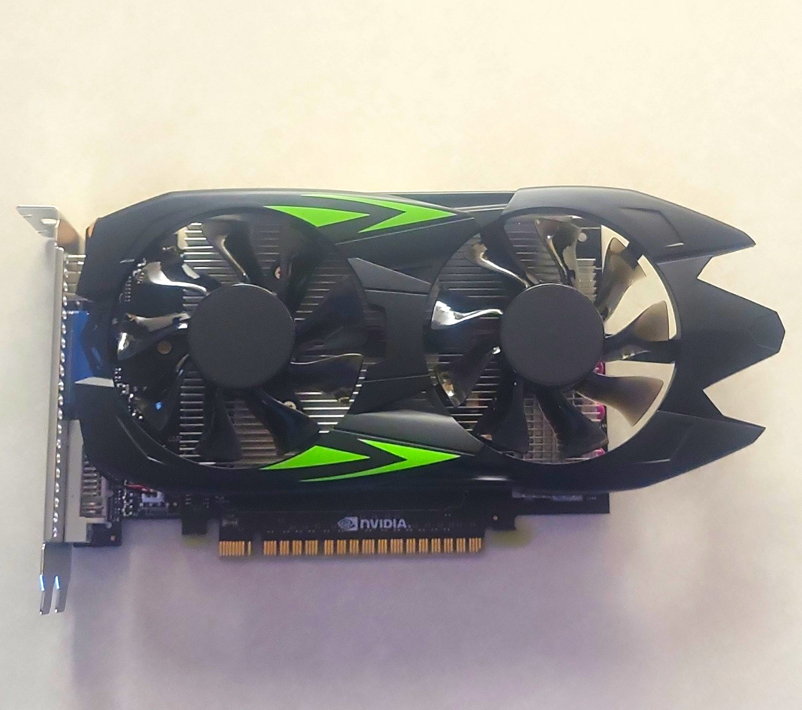 GTX 1050 TI NVIDIA GeForce Dual Fan Heatsink PCIe x16 Graphics Card HDMI VGA DVI