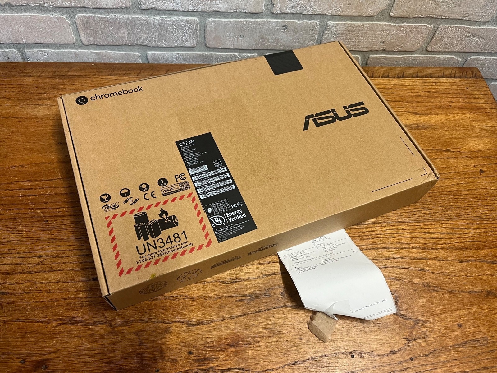ASUS Chromebook C523NA-DH02 15.6" Laptop Intel Celeron 4GB RAM New Sealed