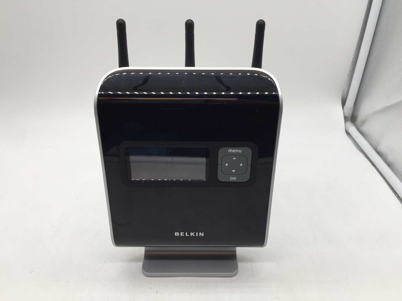 Belkin N1 Vision 4-Port Gigabit Wireless N Router F5D8232-4 FREE S/H